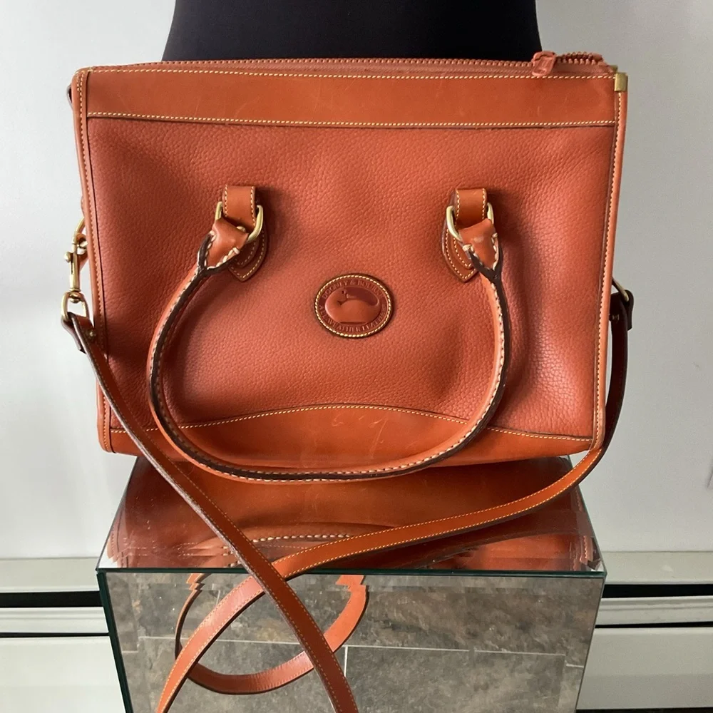 Vintage Dooney & Bourke Like New One Owner Clean Leather Satchel Crossbody Bag - Picture 4 of 7